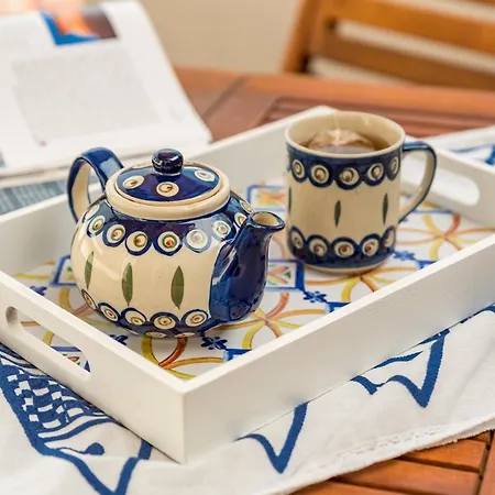 Acquazzurra, Typical Hoyse Center * فياريجيو